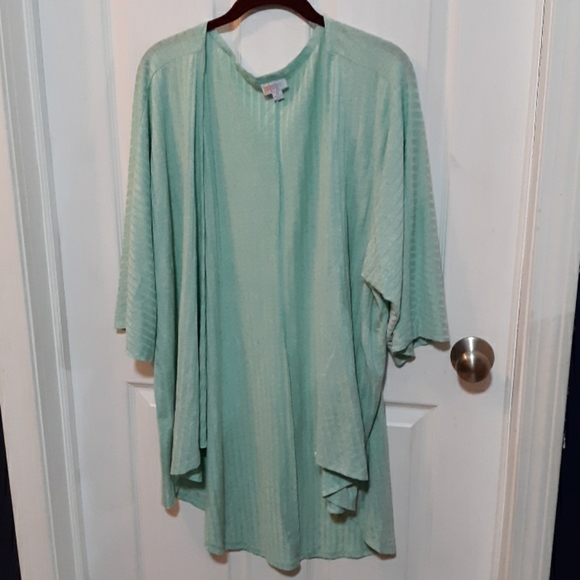 LuLaRoe Other - Lularoe Linsey